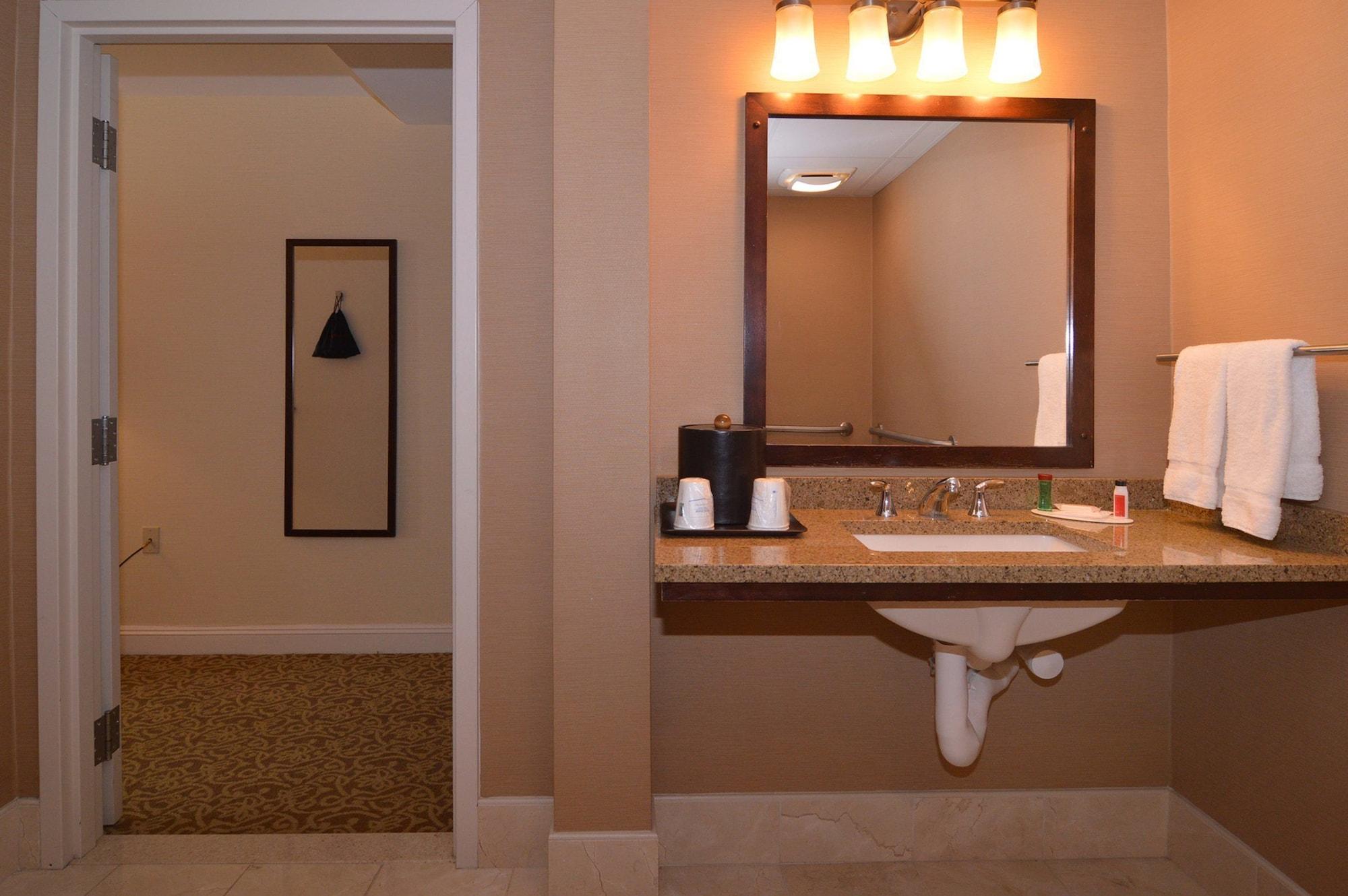 Ramada By Wyndham Seekonk Providence Area Exterior foto
