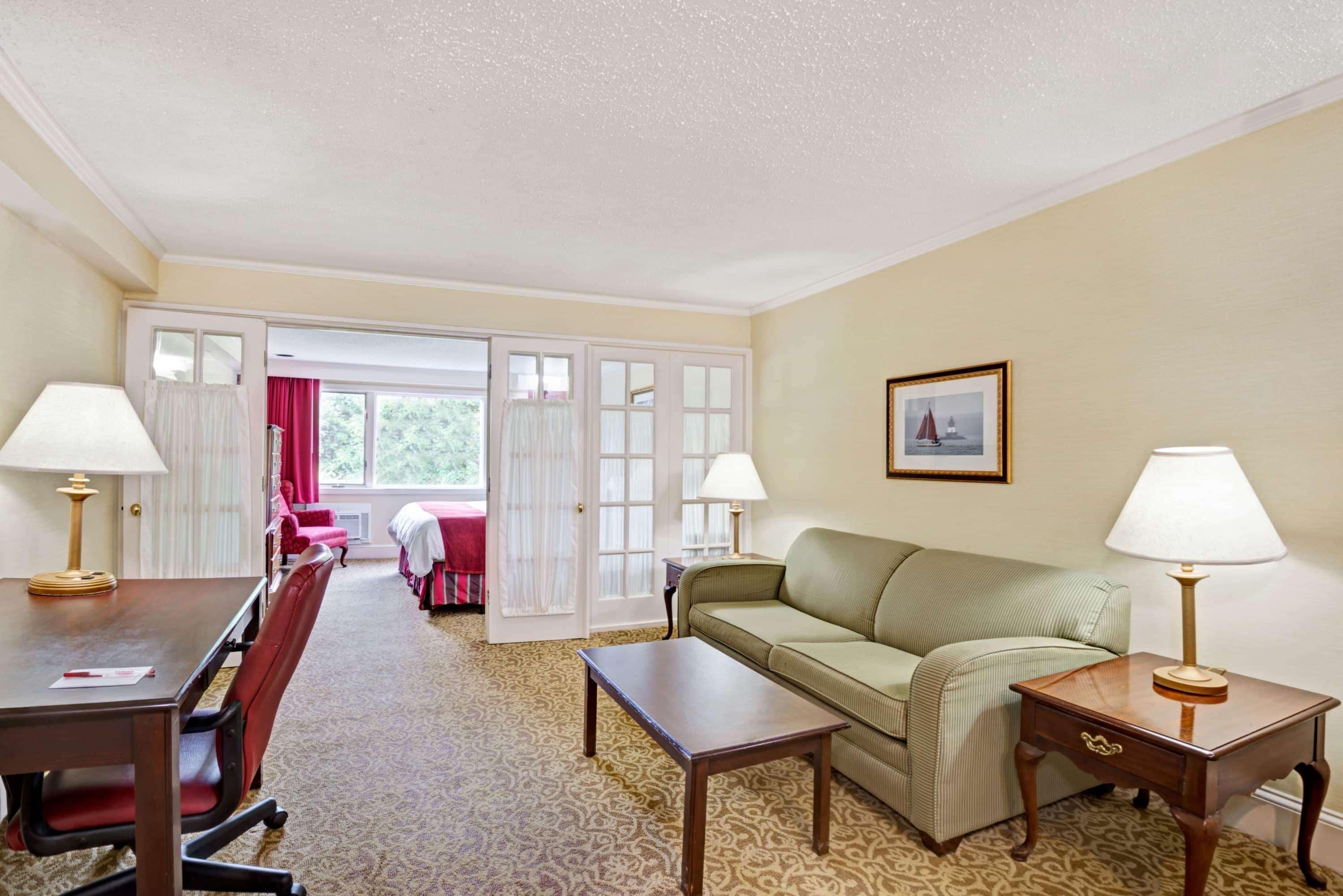 Ramada By Wyndham Seekonk Providence Area Exterior foto