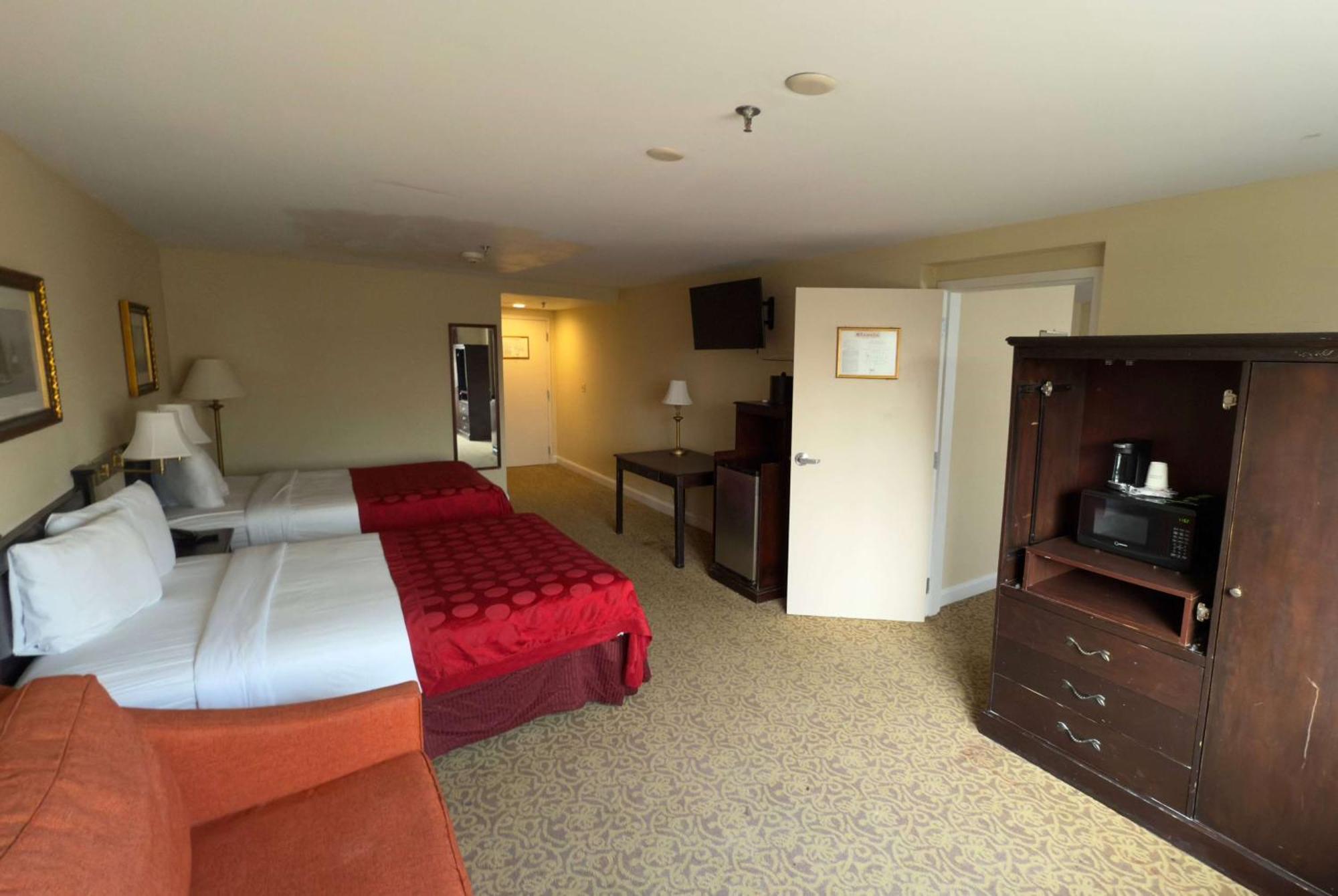 Ramada By Wyndham Seekonk Providence Area Exterior foto